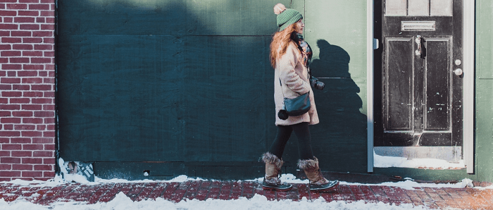 Moon Boots: The Warmest Winter Boots This Midwesterner Has Ever Worn - The  Mom Edit