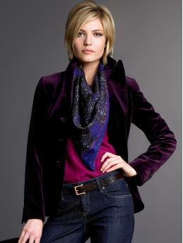 Women: Velvet blazer - Brinjal purple