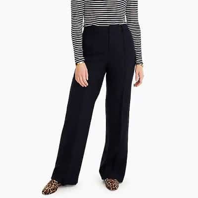 Comfy pants are here to stay - une femme d'un certain âge