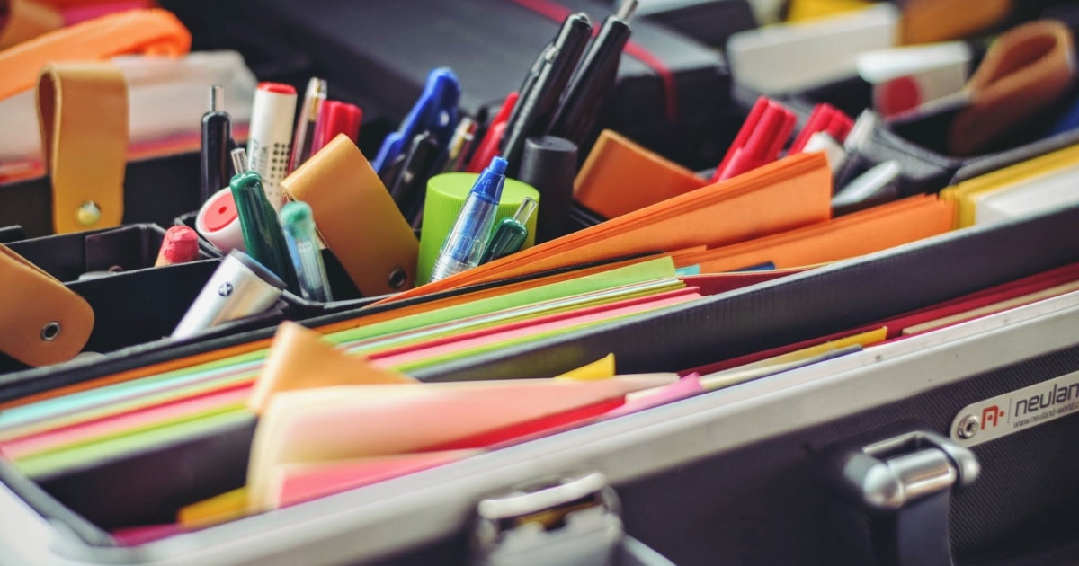 Be Prepared: 10 Things To Always Keep In Your Desk at Work