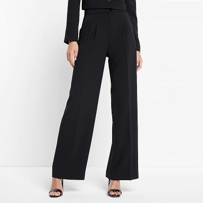 Thursday's Workwear Report: Super High-Waisted Pleated Wide-Leg