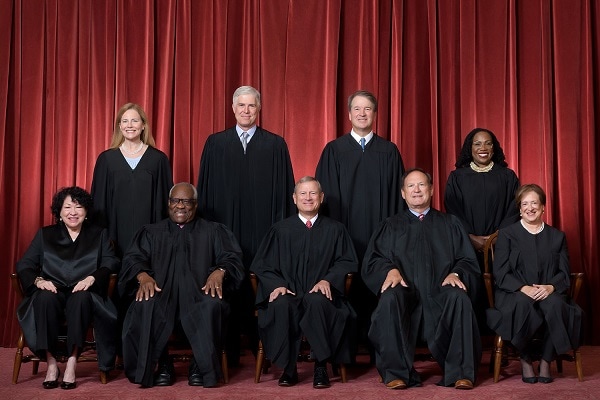 Official photo of 2022 Roberts Court