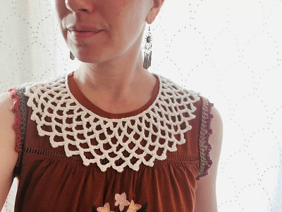 crocheted dissent collar for women judges as modeled by Etsy seller