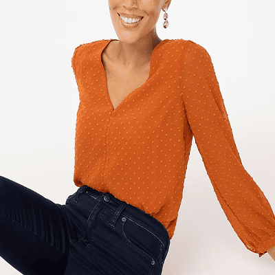 Clip dot V neck top