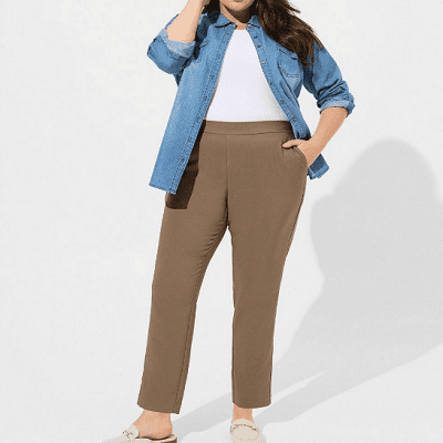 Thursday's Workwear Report: Pull-On Relaxed Taper High-Rise Pant