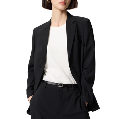 woman wears travel-friendly suit from Uniqlo