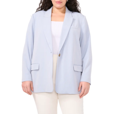light blue blazer on plus size model