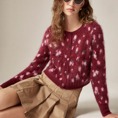 Tuesday’s Workwear Report: Blurry Floral Cardigan Tuesday’s Workwear Report: Blurry Floral Cardigan