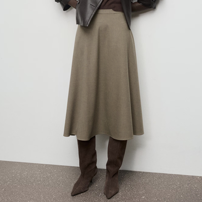 houndstooth skirt with boots